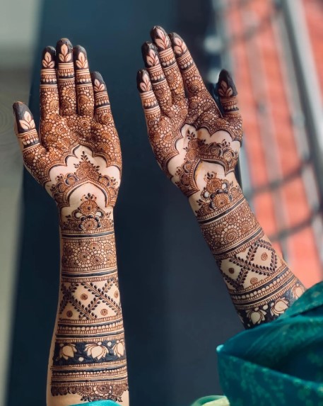 Top 29+ Viral Royal Front Hand Mehndi Design Ideas 