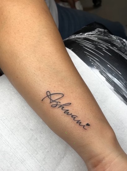13+ Simple & Stylish Wrist Tattoos for Girls