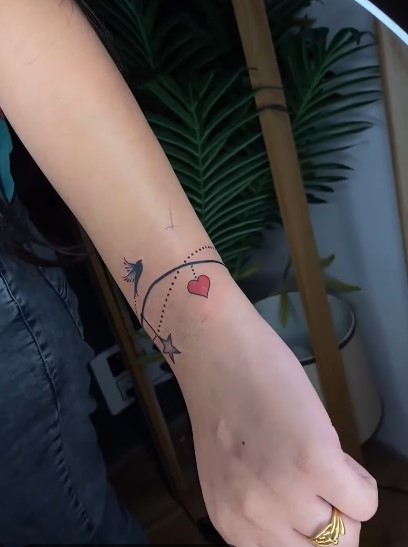 13+ Simple & Stylish Wrist Tattoos for Girls