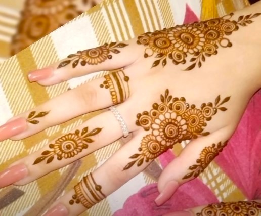 What is Khafif Mehndi Design? Khafif Mehndi Design Back Hand
