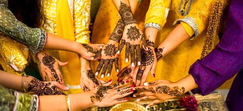 15-Simple-and-Easy-Mehndi-Designs-for-Hands