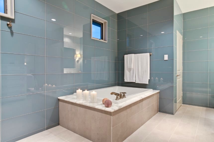Glass Wall Bathroom Tiles Design