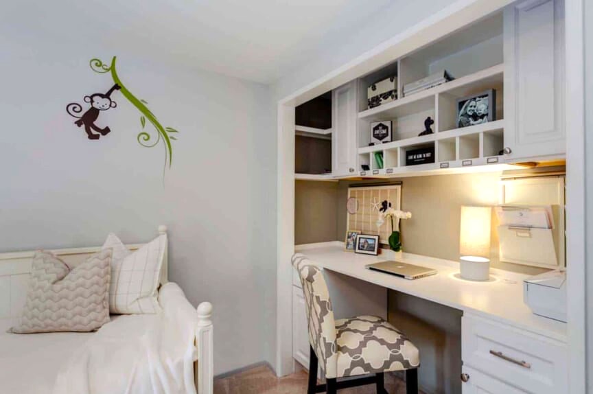 Keep the Bedroom Private and Intimate Feng Shui Bedroom