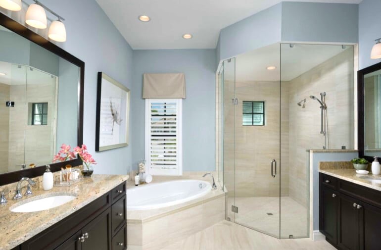 Light-Colored Bathroom Tiles Design