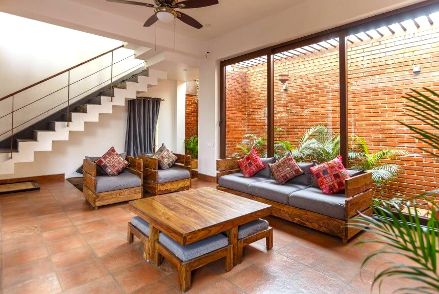 Traditional Indian Drawing Room Design